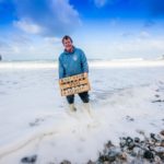 Pete-The-Brewer-In-The-Sea-With-Crate-Of-Beer (002)